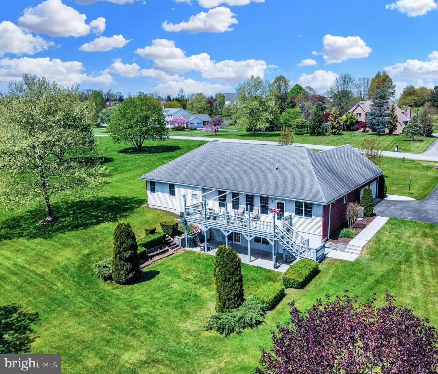 11 E Harmon Drive photo 46