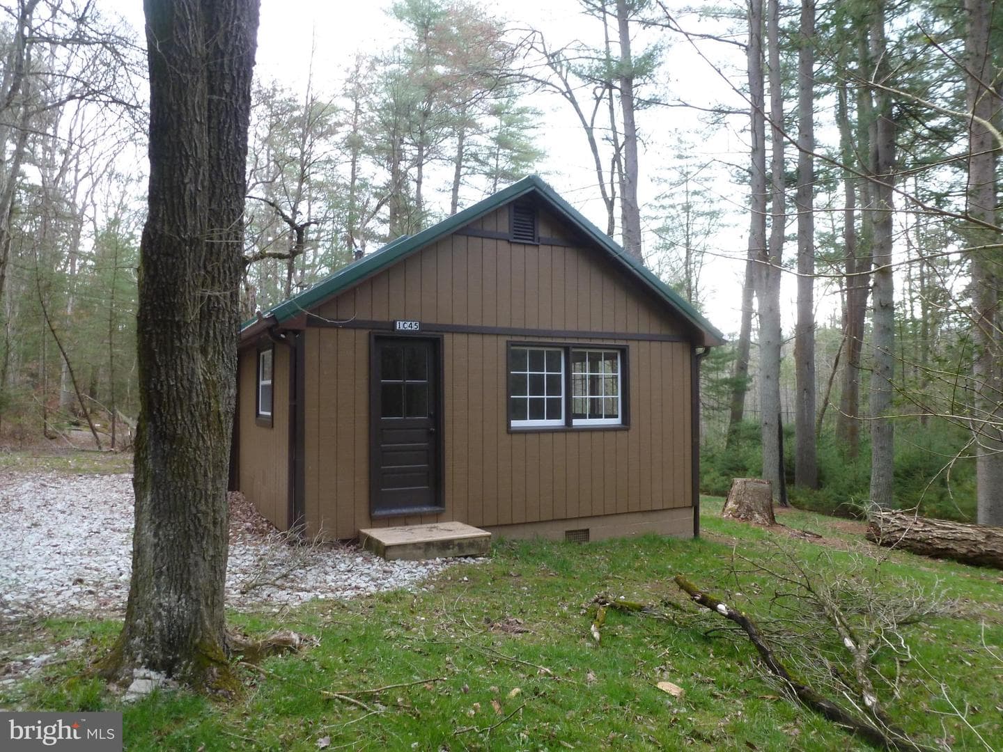 1499 Pine Grove Road photo 1