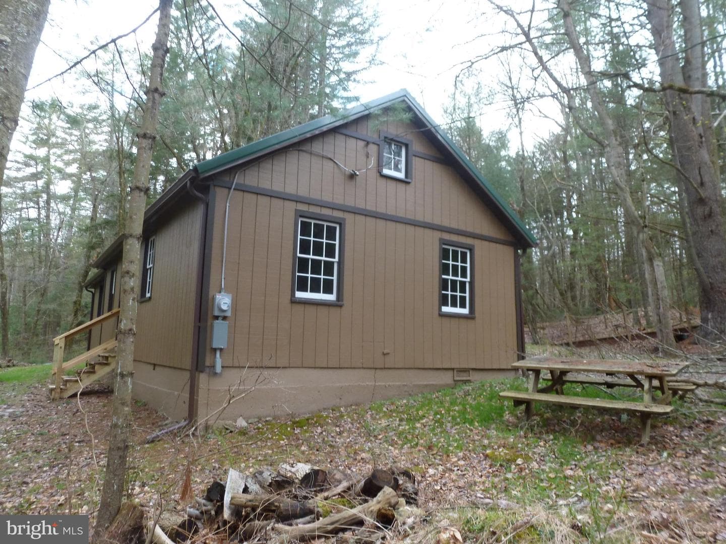 1499 Pine Grove Road photo 4
