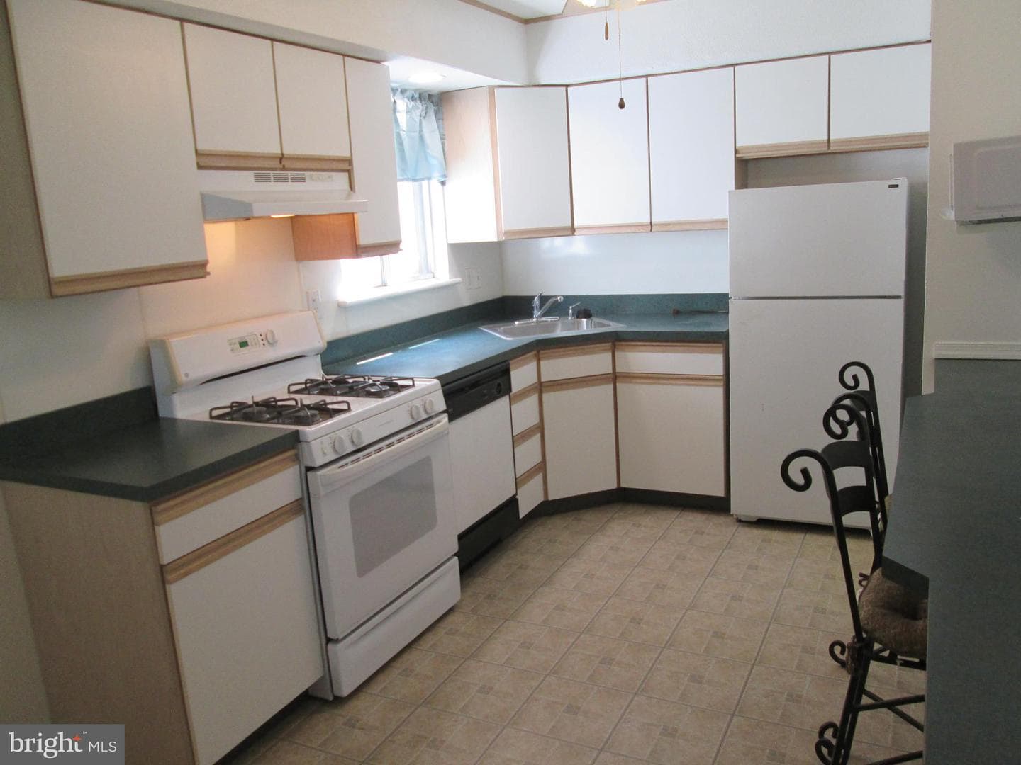 638 Erford Road photo 10