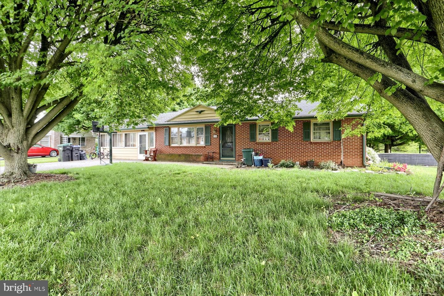 15 Annendale Drive photo 3