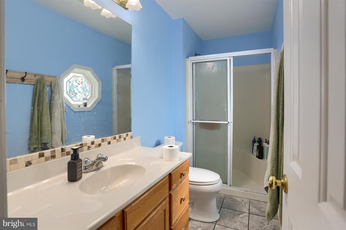 192 Lawrence Lane photo 15
