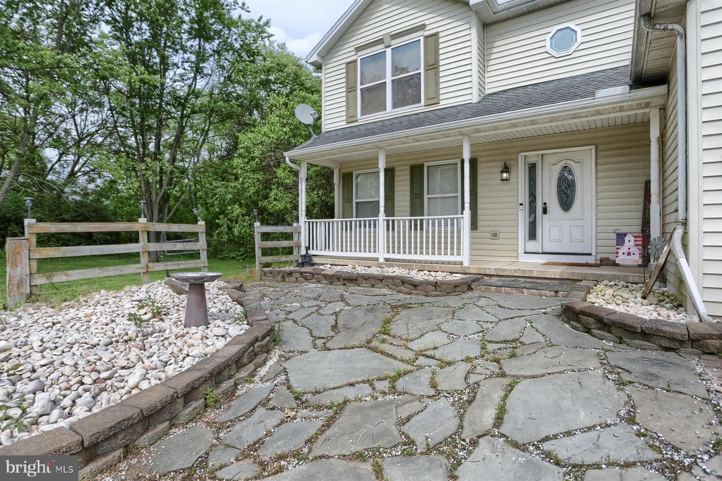 192 Lawrence Lane photo 27