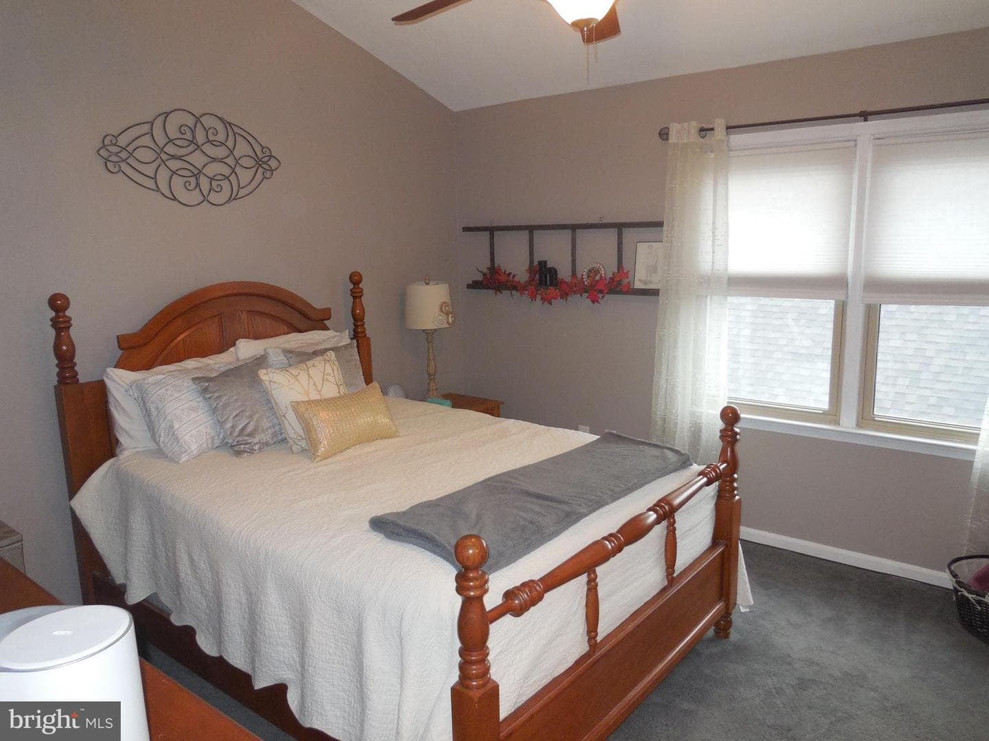 5442 Oxford Drive photo 13