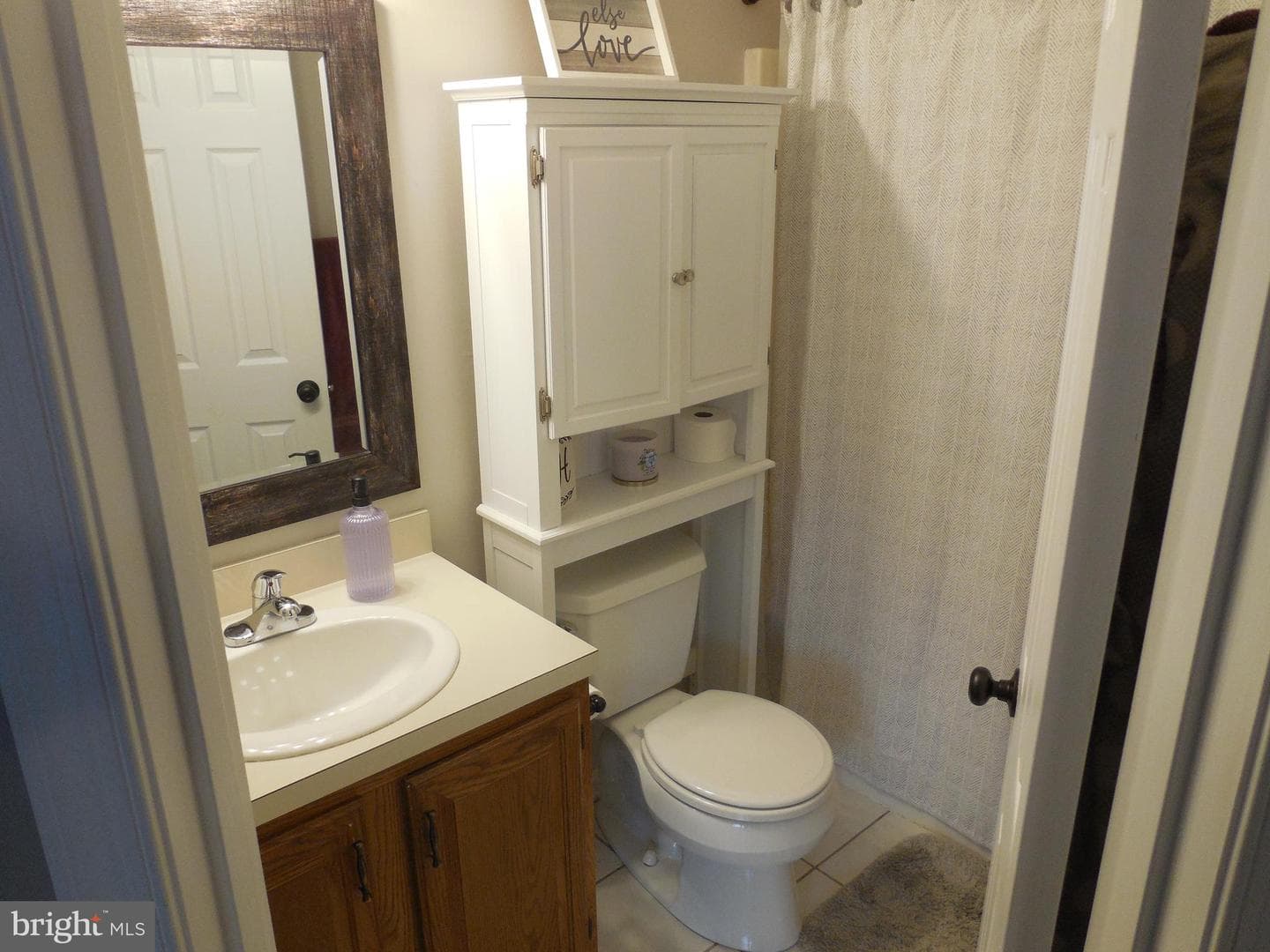 5442 Oxford Drive photo 14