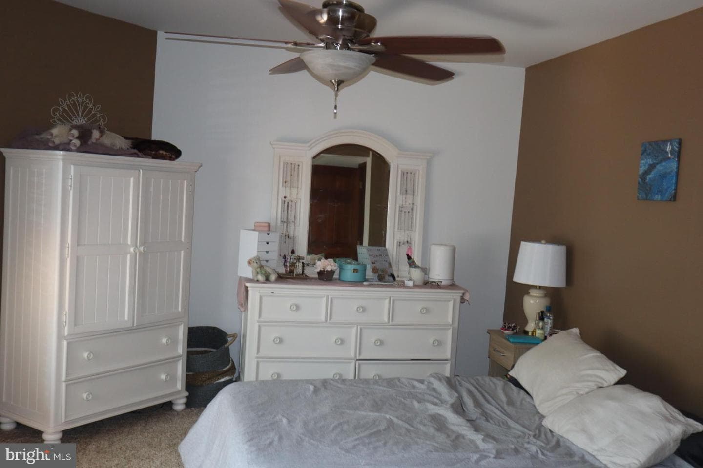 320 Peppercorn Square photo 11