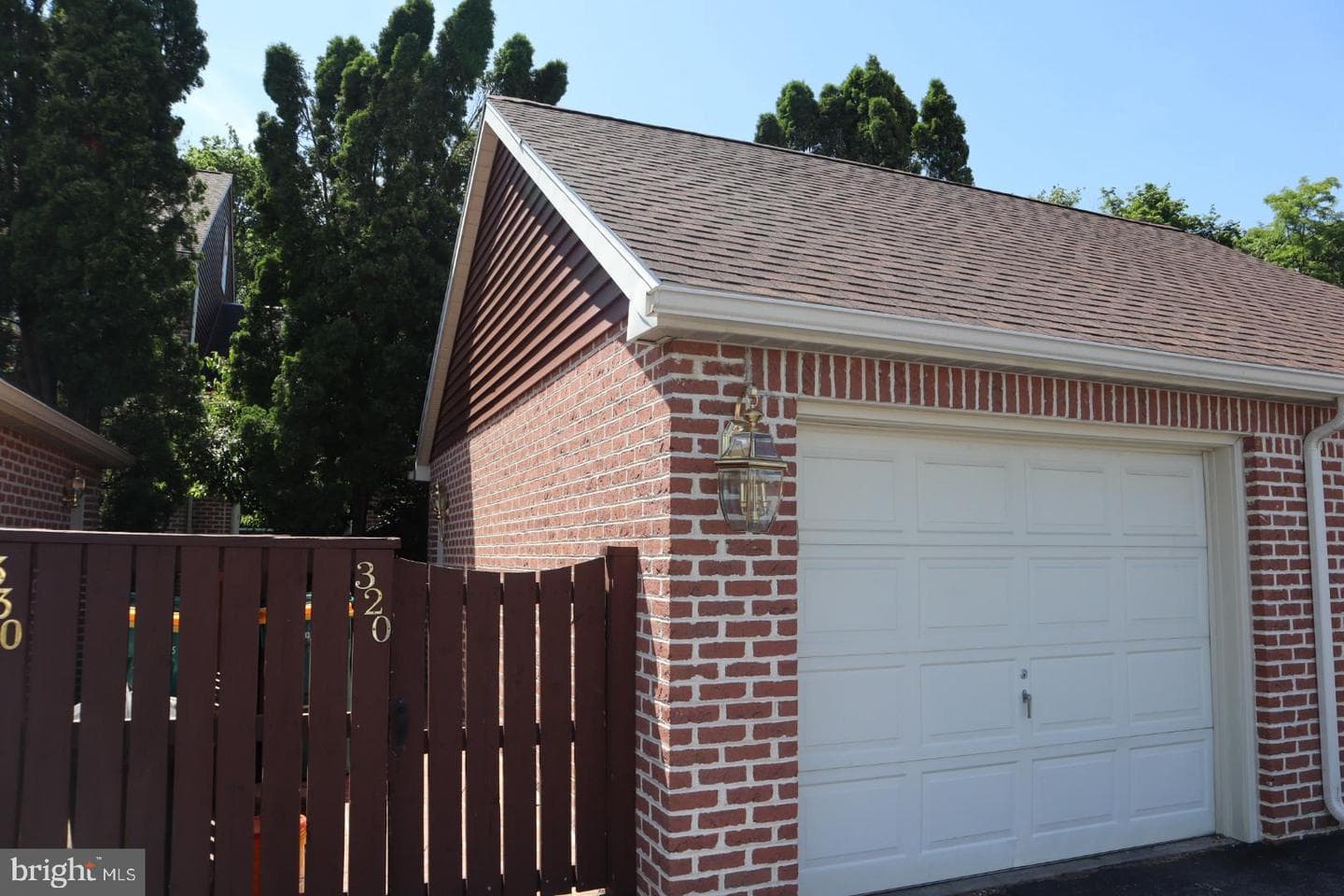 320 Peppercorn Square photo 4