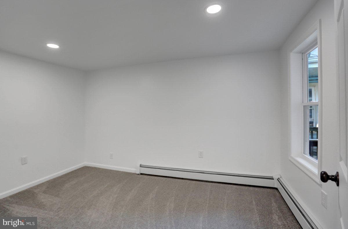 39 Kerrs Avenue photo 17