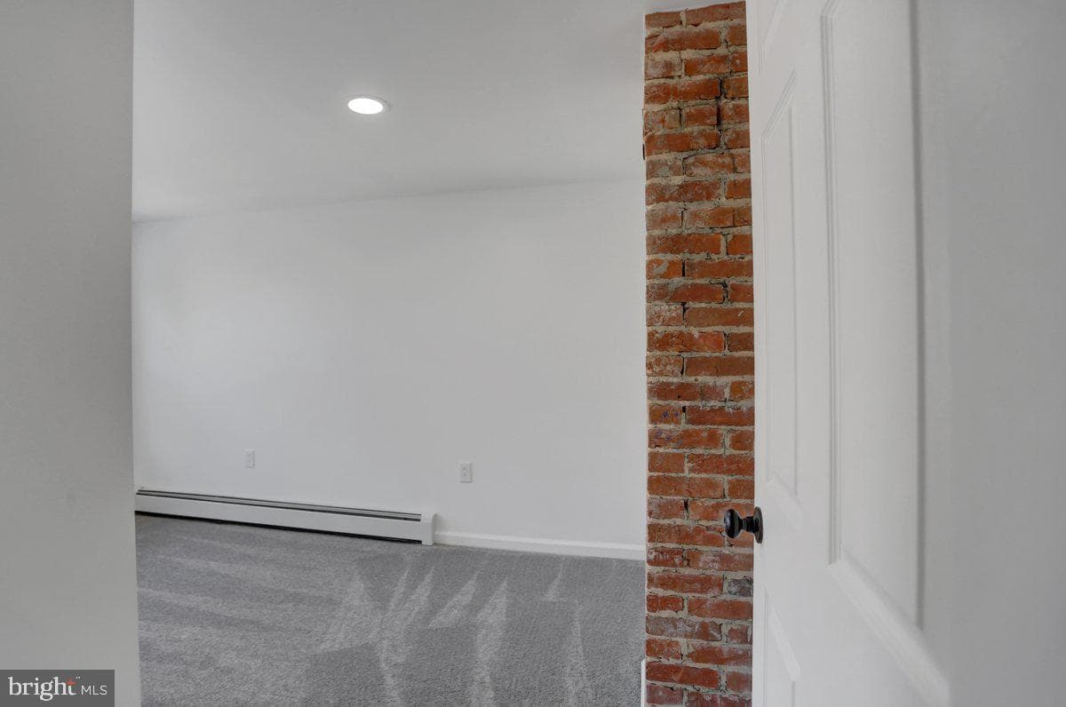 39 Kerrs Avenue photo 19
