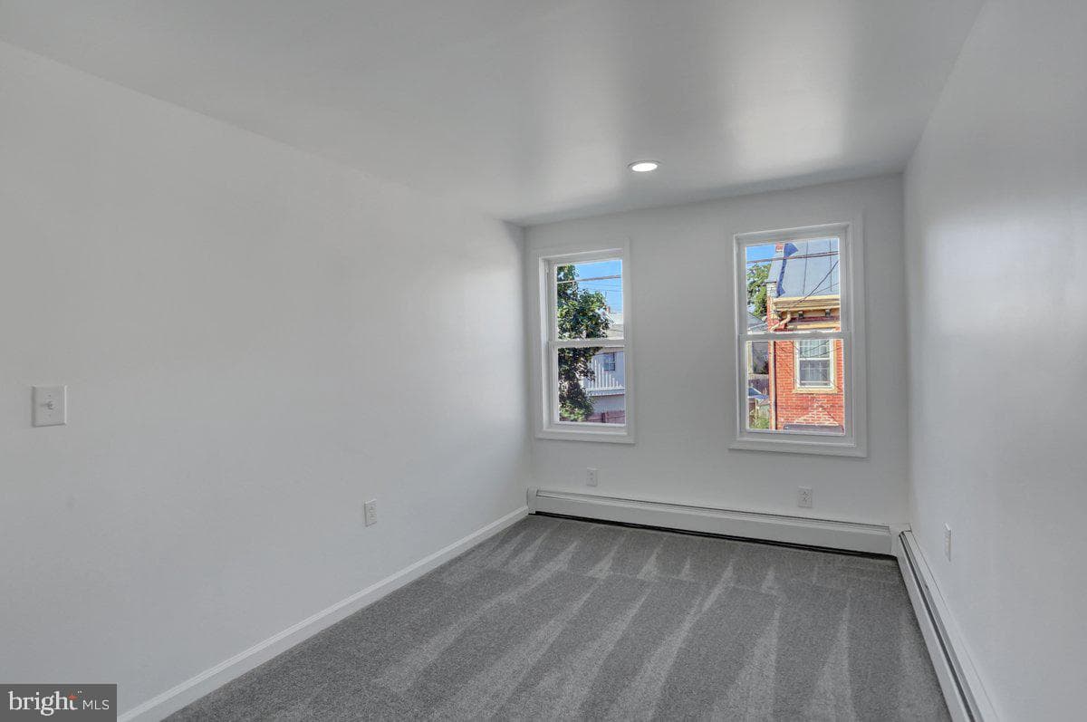 39 Kerrs Avenue photo 20