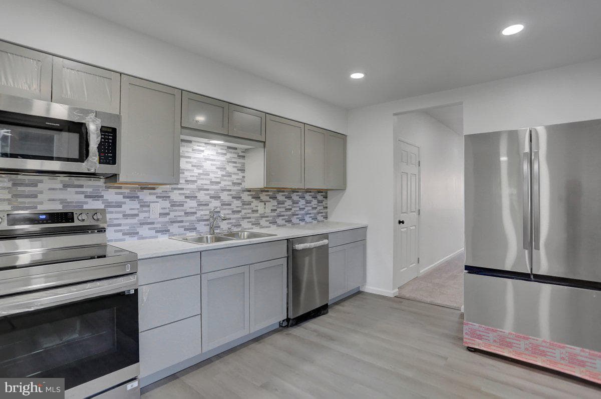 39 Kerrs Avenue photo 9
