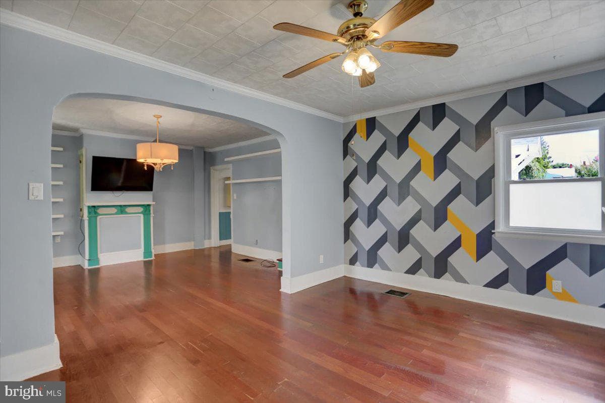 324 E Orange Street photo 10