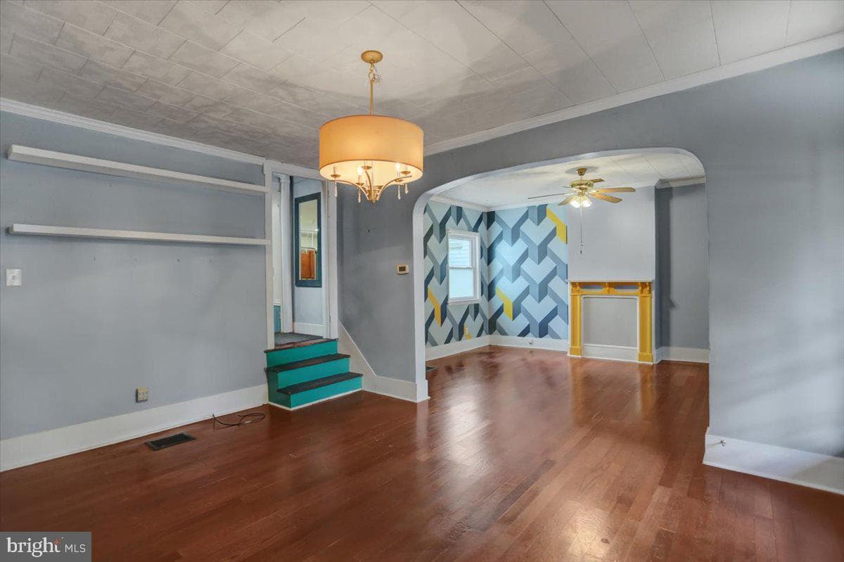 324 E Orange Street photo 8