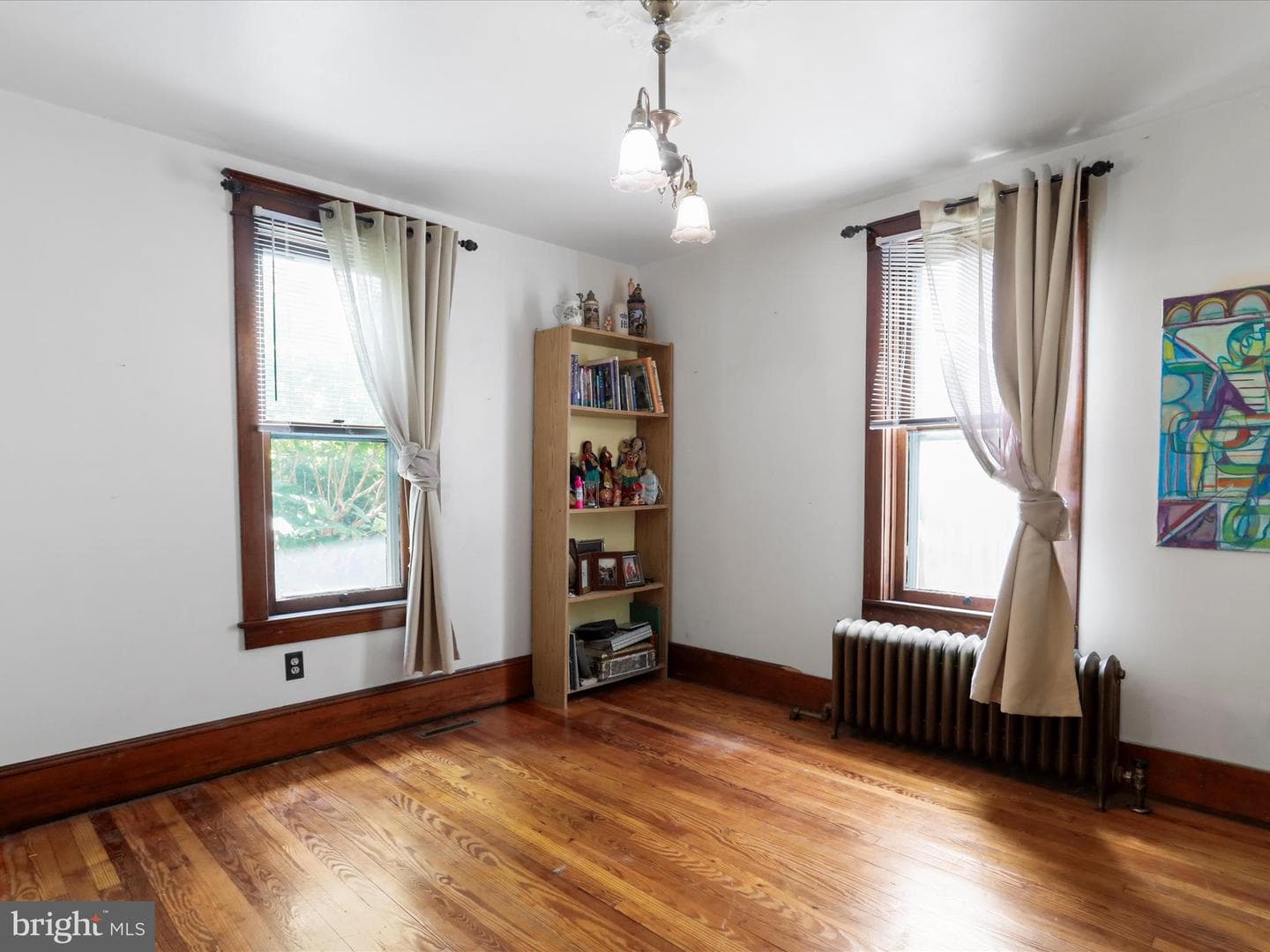 216 E Burd Street photo 27