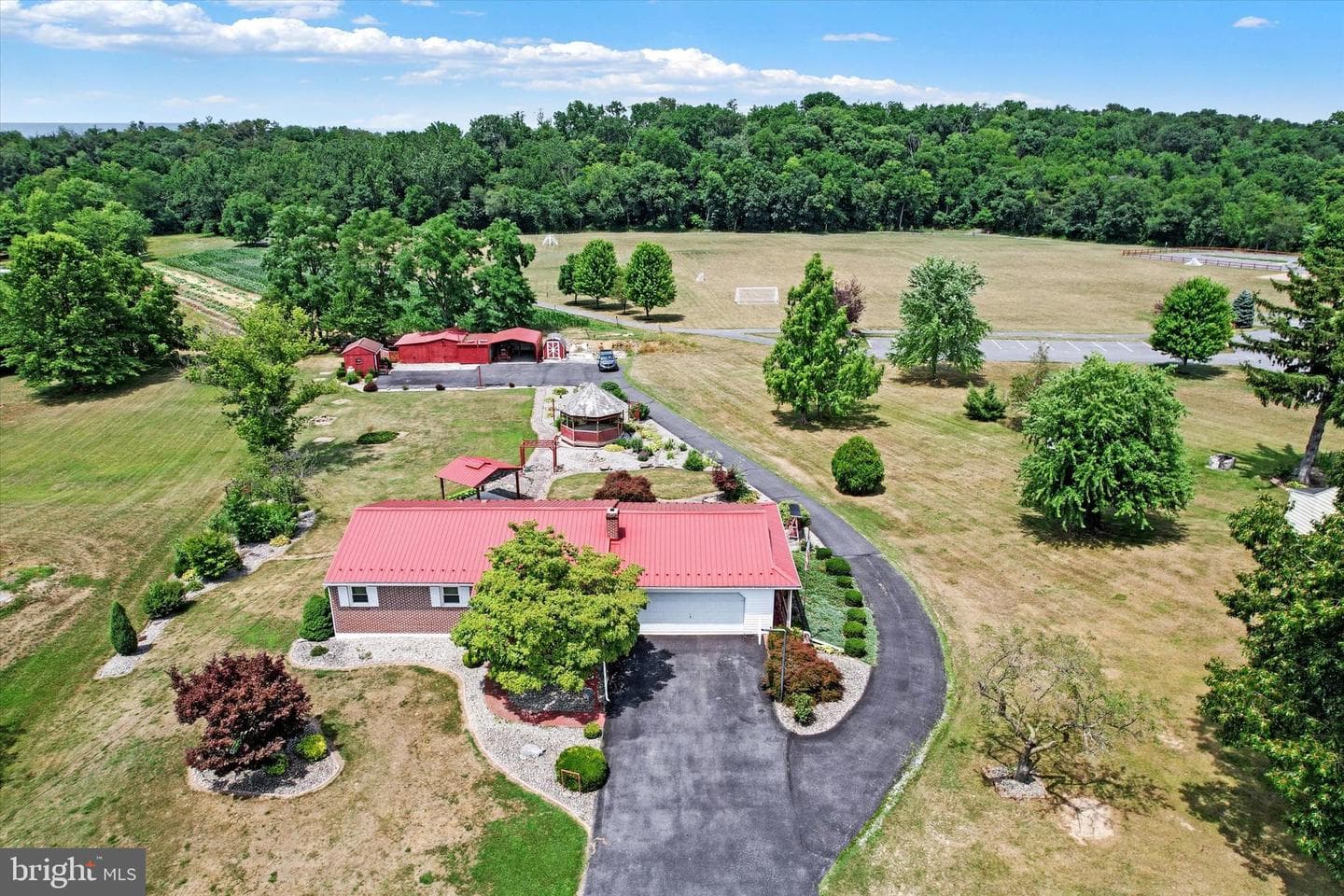 128 Airport Road photo 2