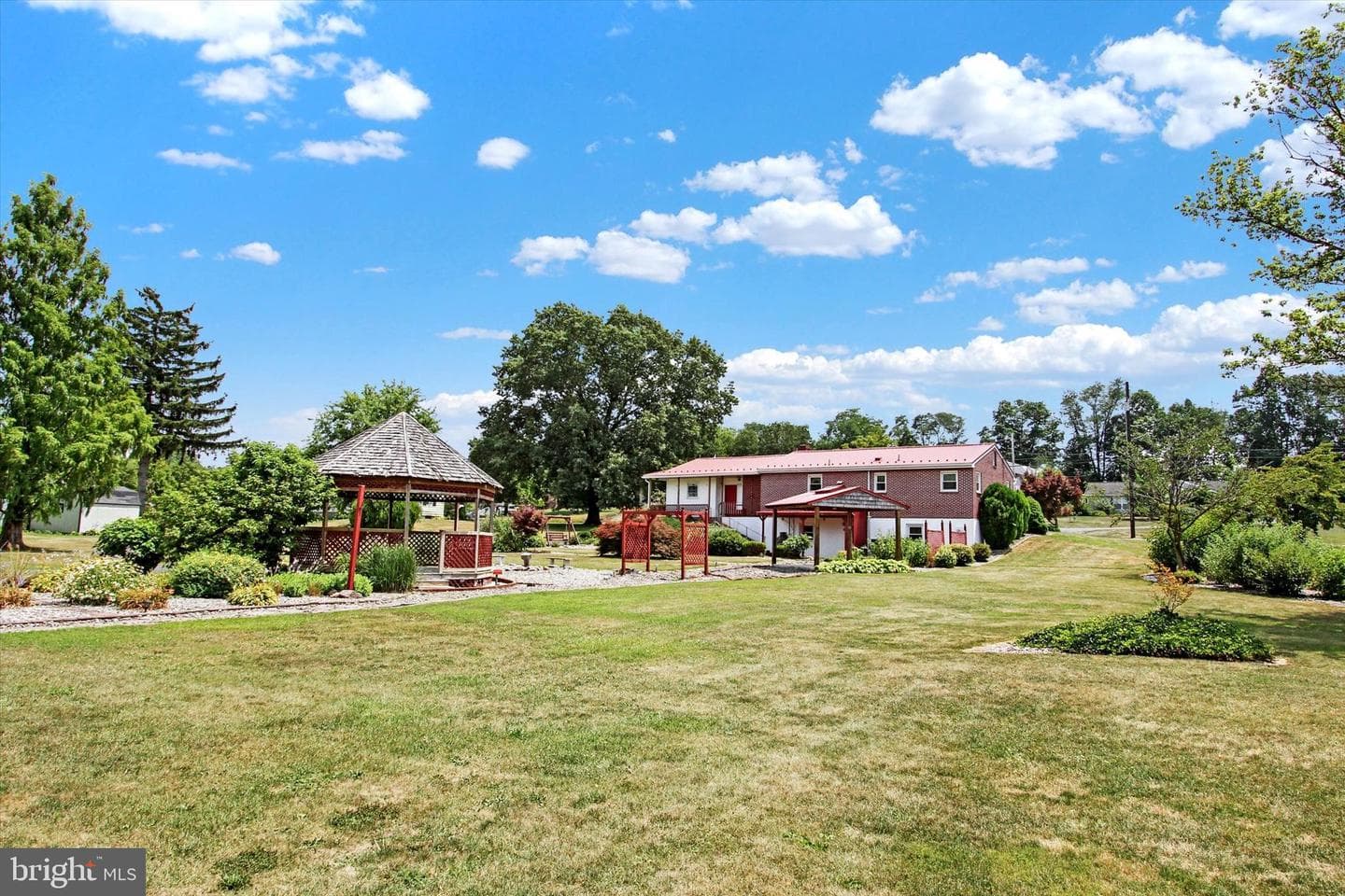 128 Airport Road photo 3
