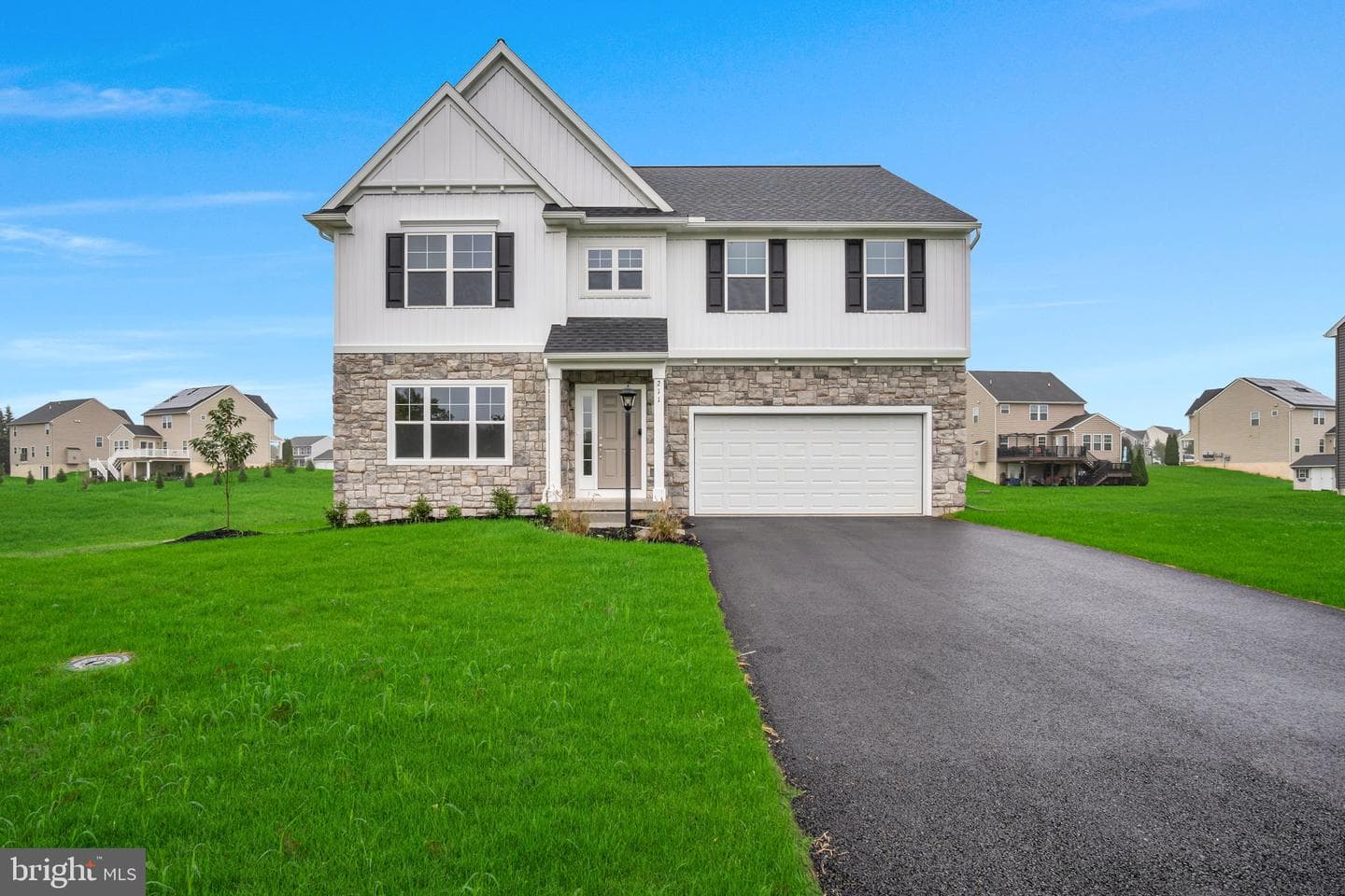 211 Forgedale Drive photo 1