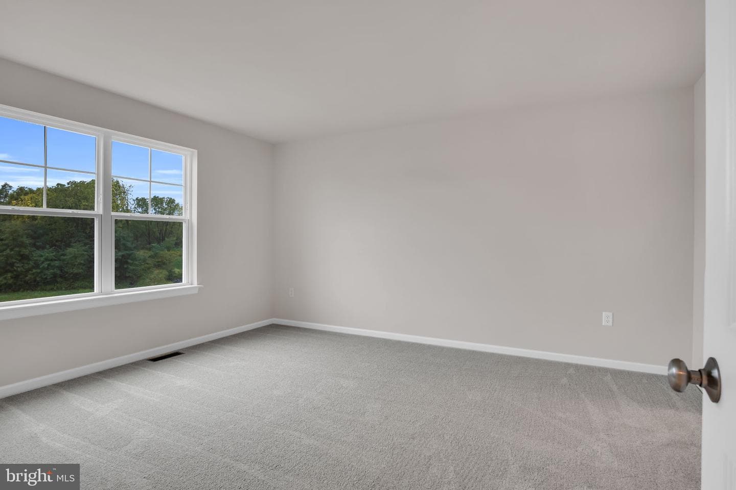 211 Forgedale Drive photo 19