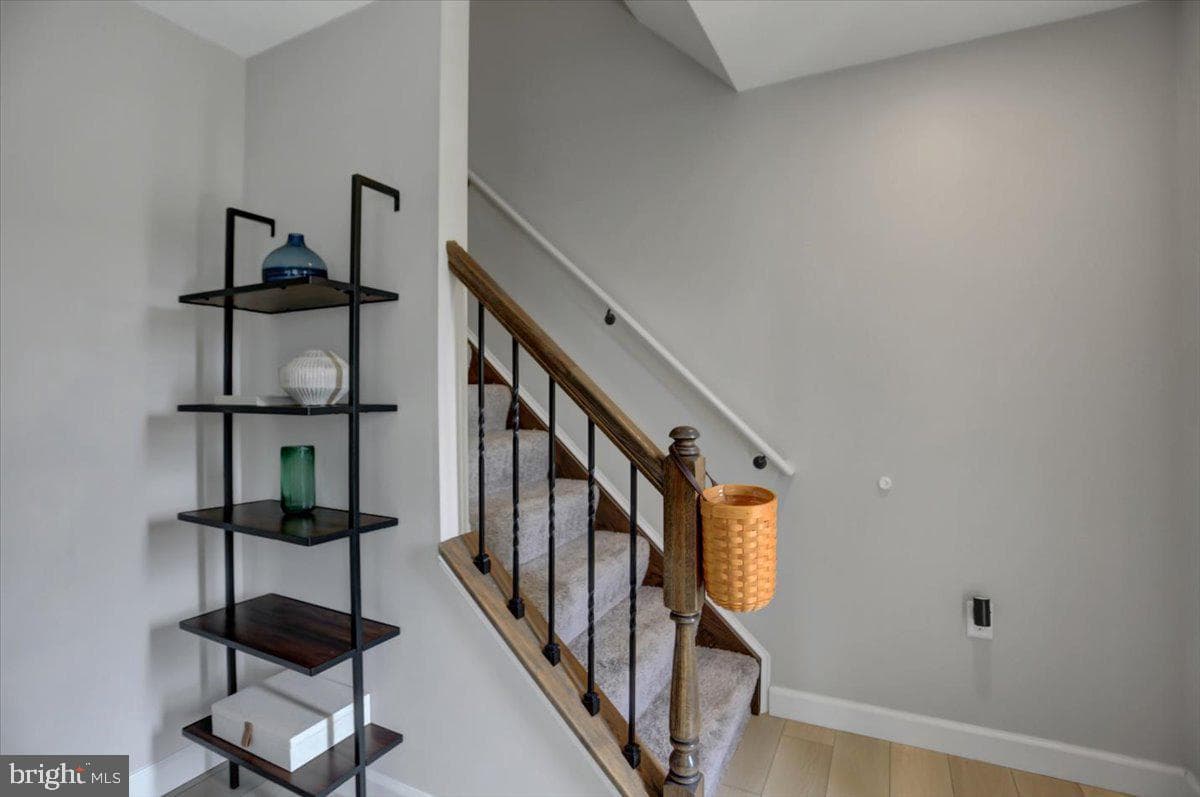 200 Woodridge Drive photo 20
