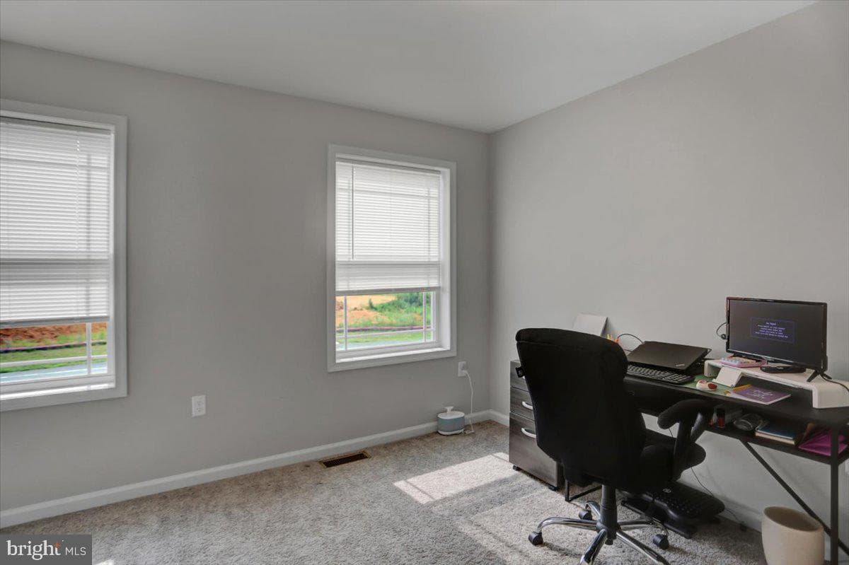 200 Woodridge Drive photo 33