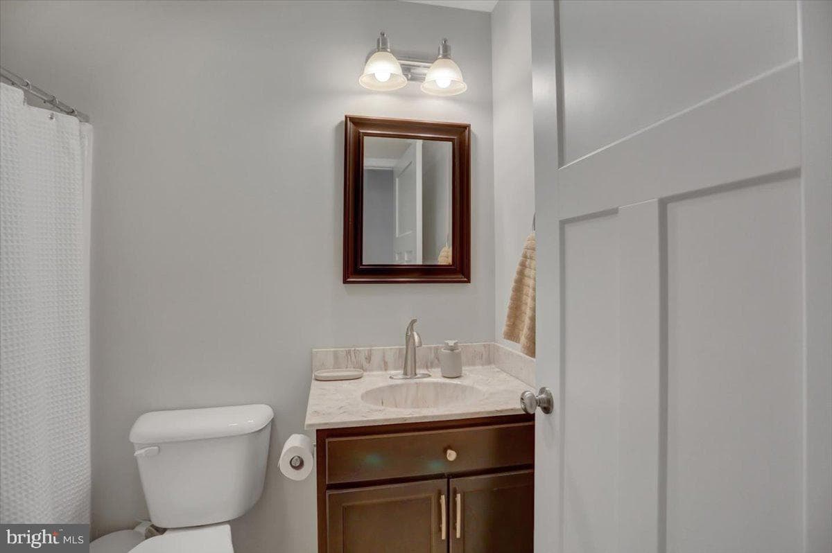 200 Woodridge Drive photo 34