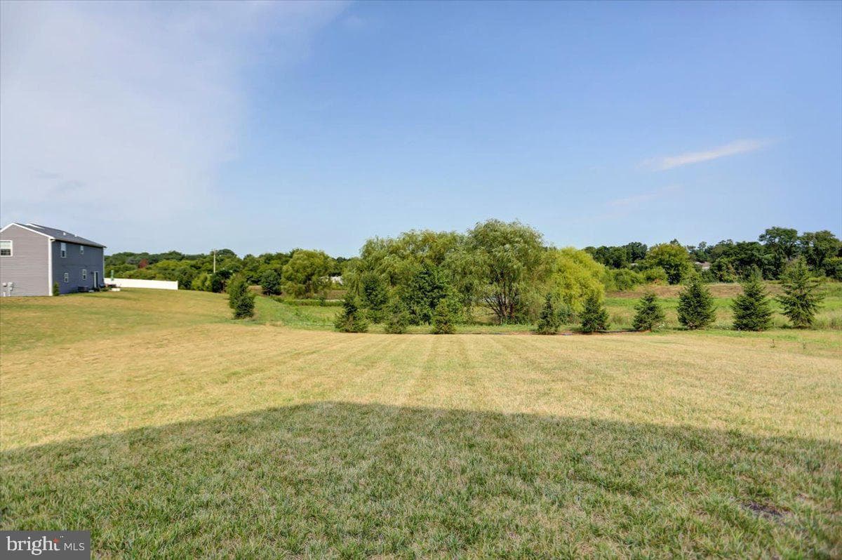 200 Woodridge Drive photo 42