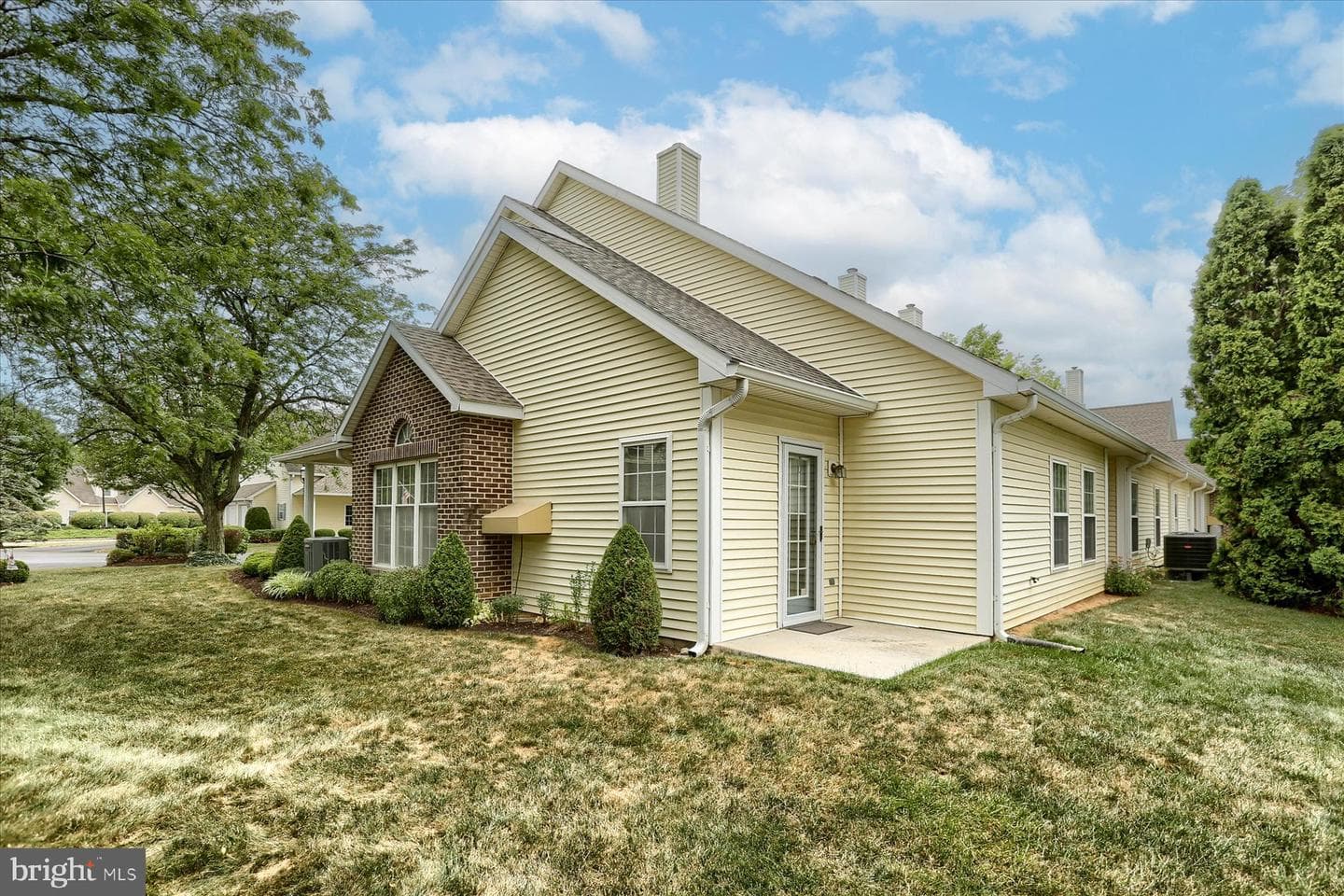 512 Brighton Place photo 21