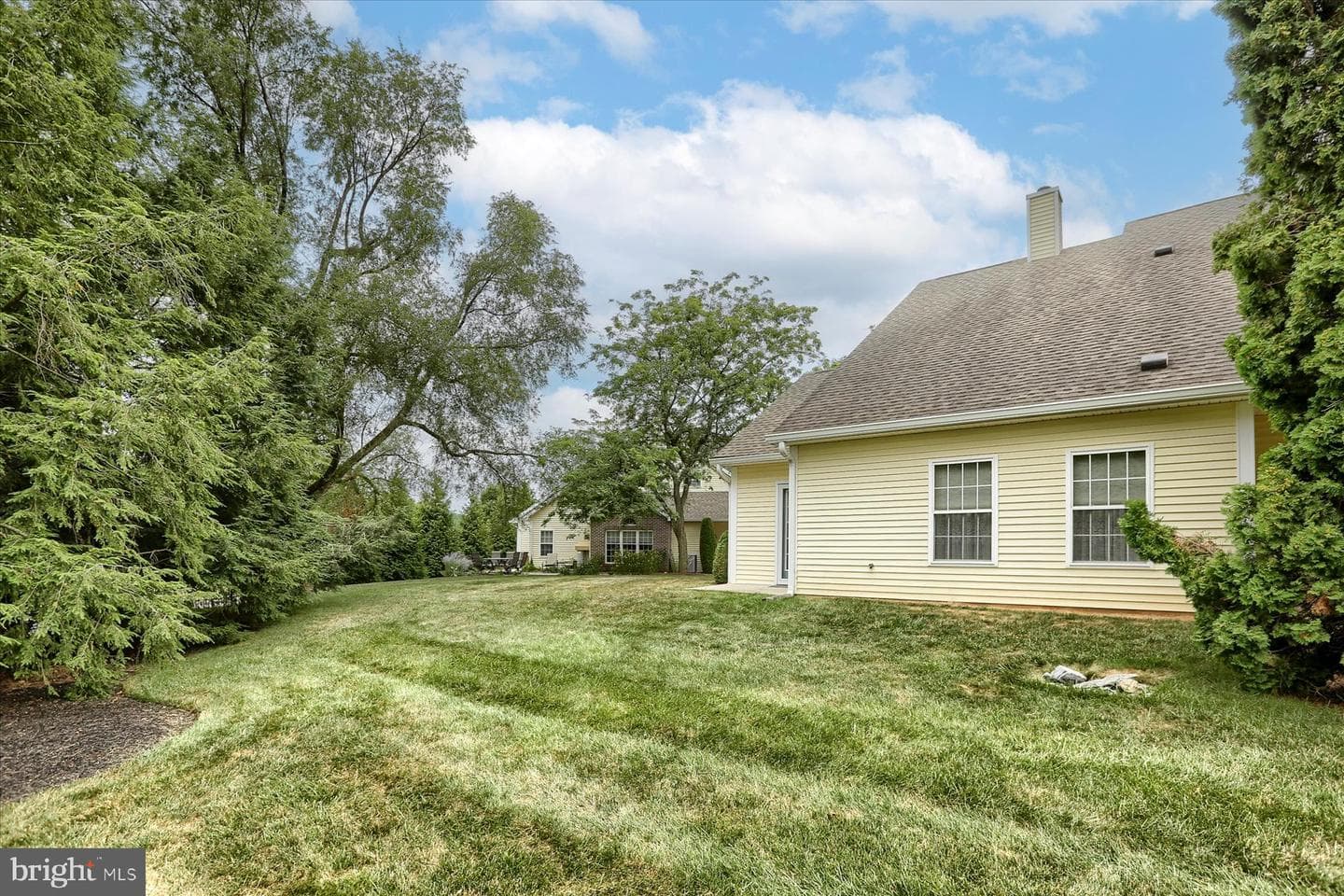 512 Brighton Place photo 22