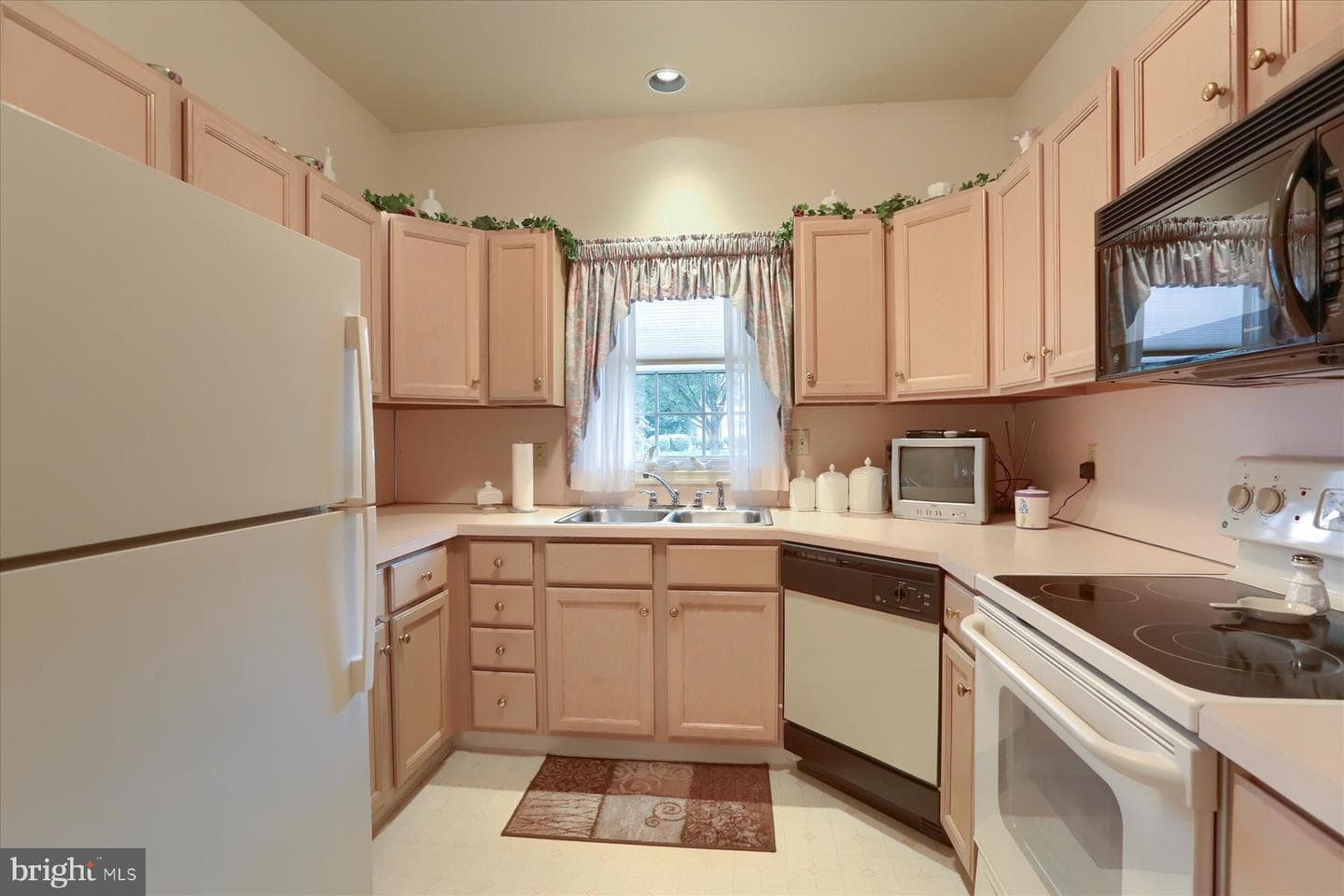 512 Brighton Place photo 6
