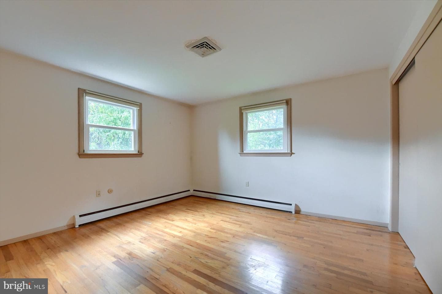 34 Riverview Drive photo 9
