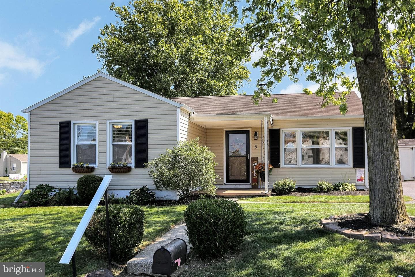 5 Poplar Drive photo 2