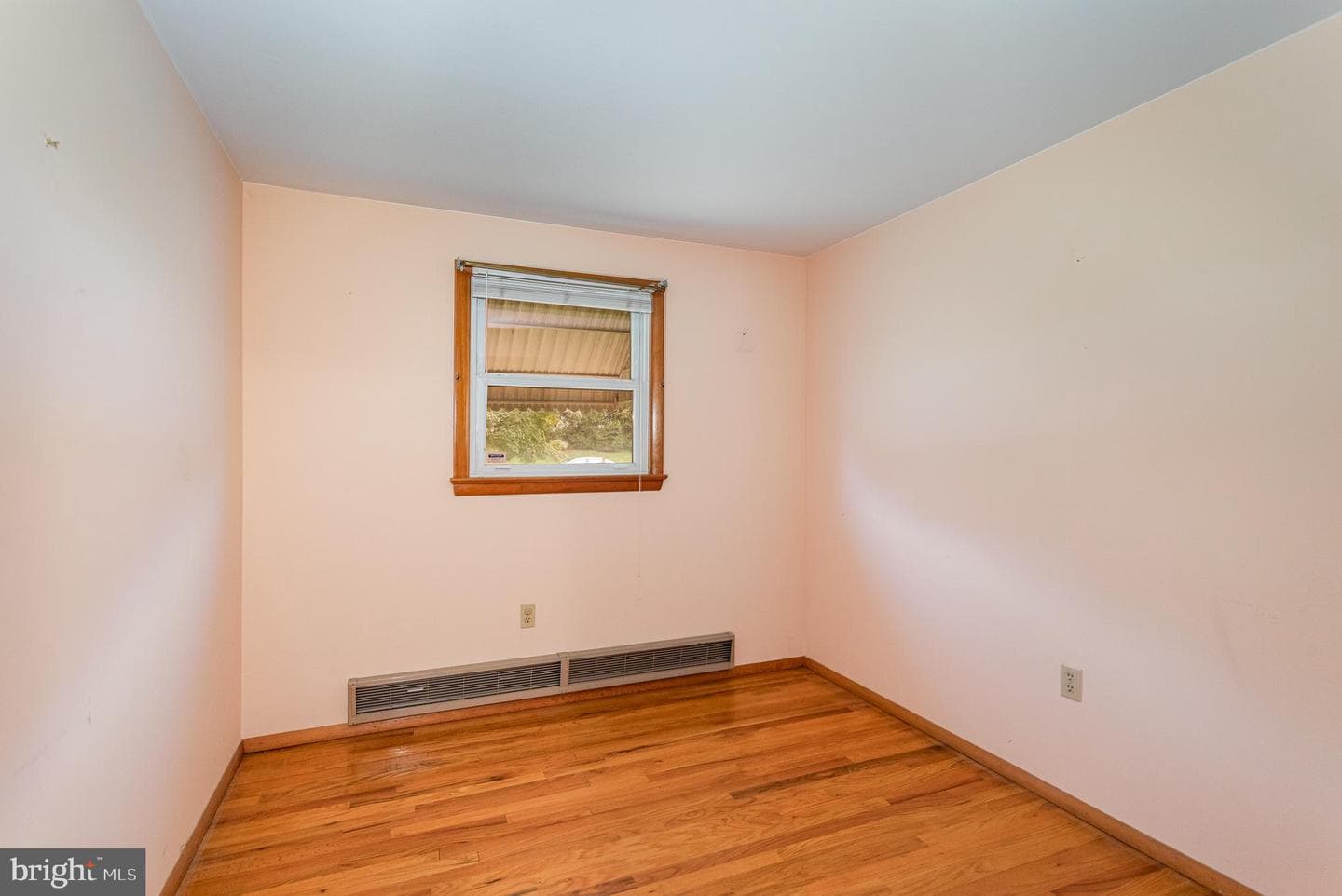 416 Linden Street photo 13