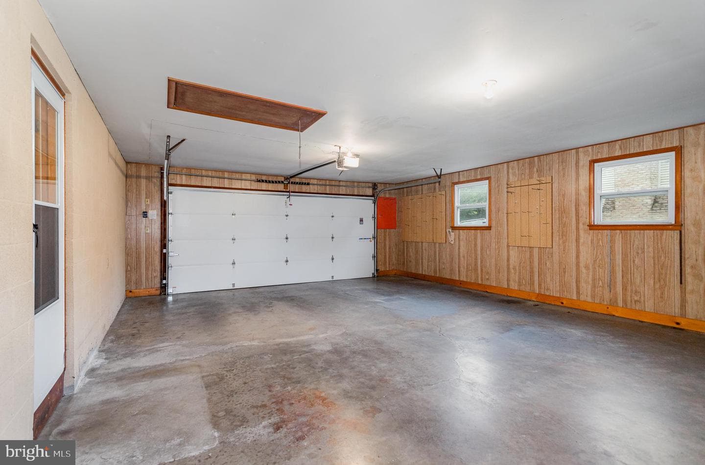 416 Linden Street photo 24