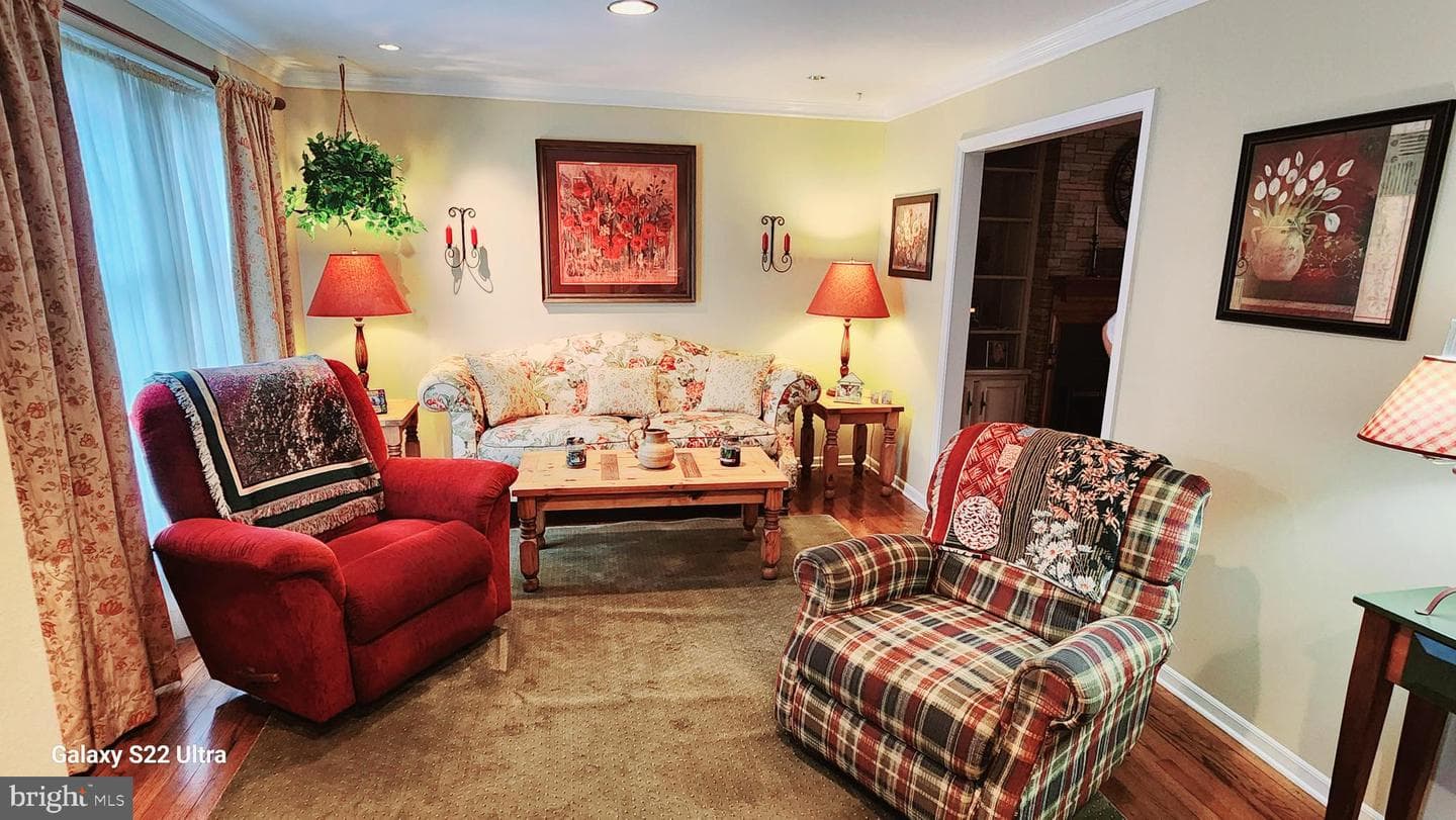 5400 Oxford Drive #E photo 3
