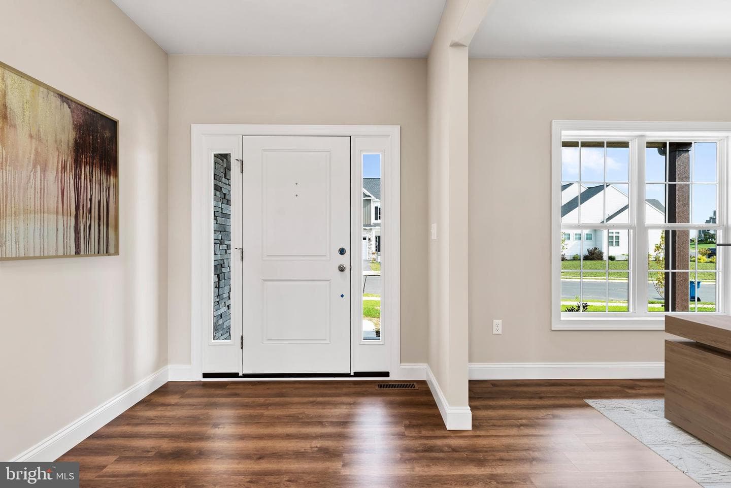 696 Ashwood Lane photo 4