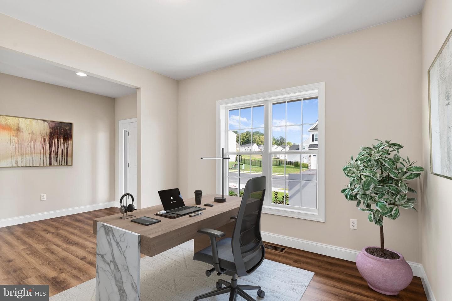 696 Ashwood Lane photo 7
