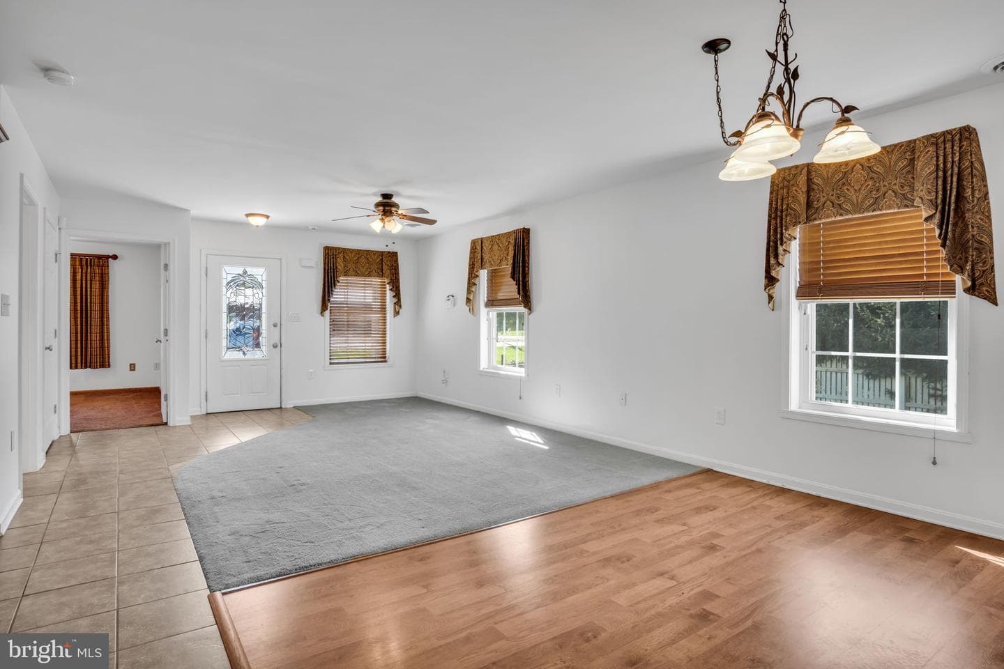 1049 Newville Road photo 5