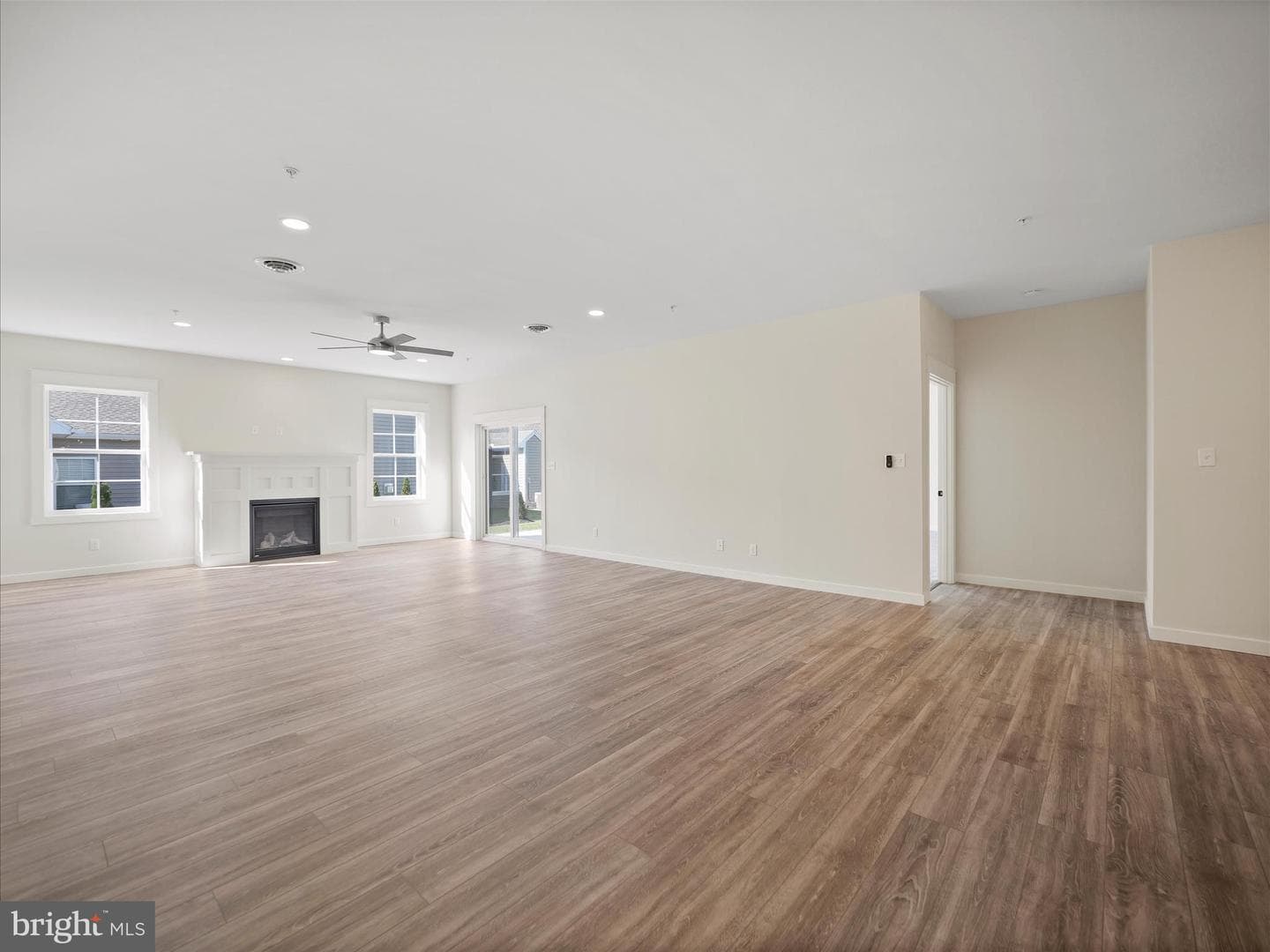 142 Blackbird Lane photo 15