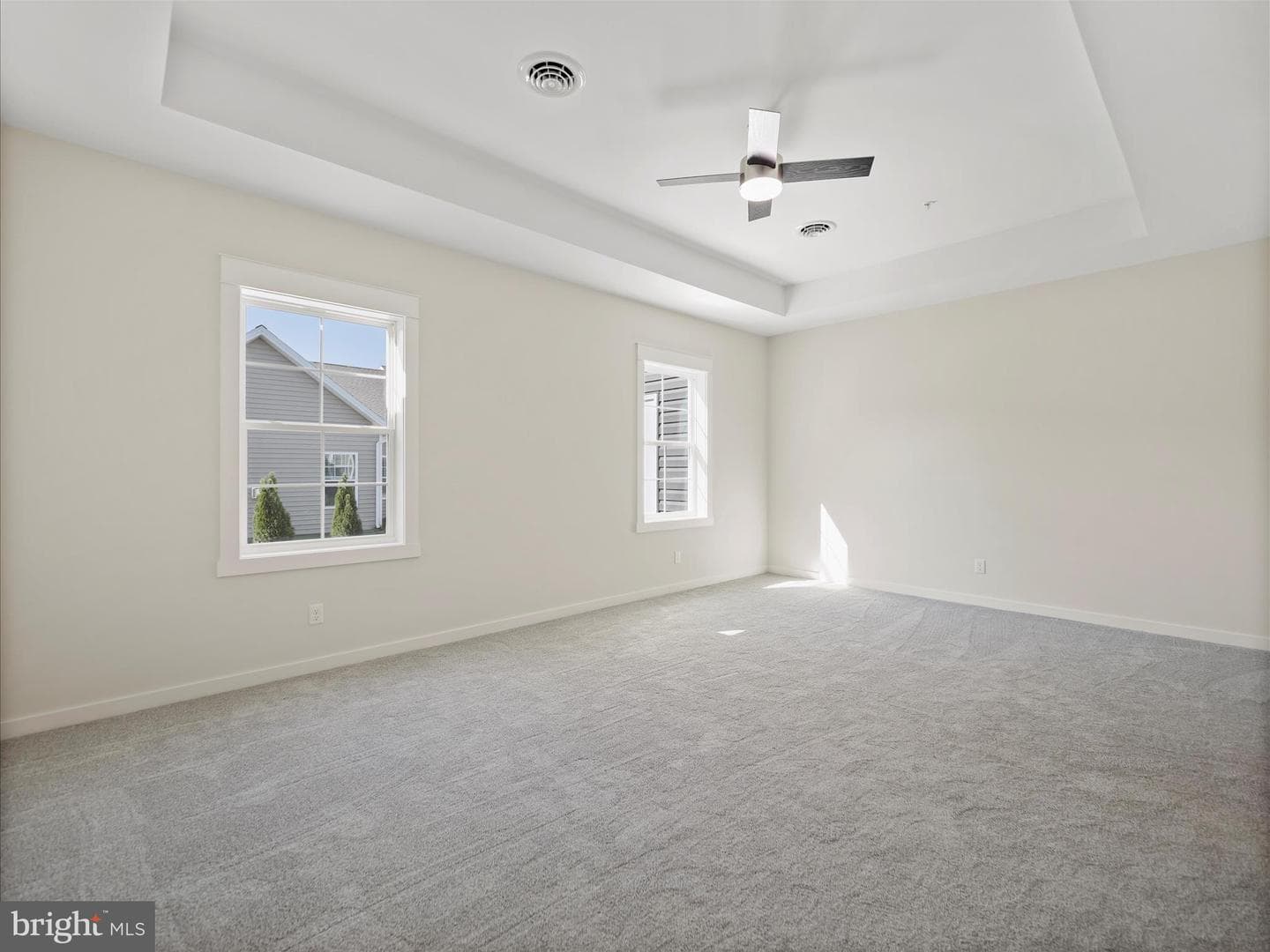 142 Blackbird Lane photo 18