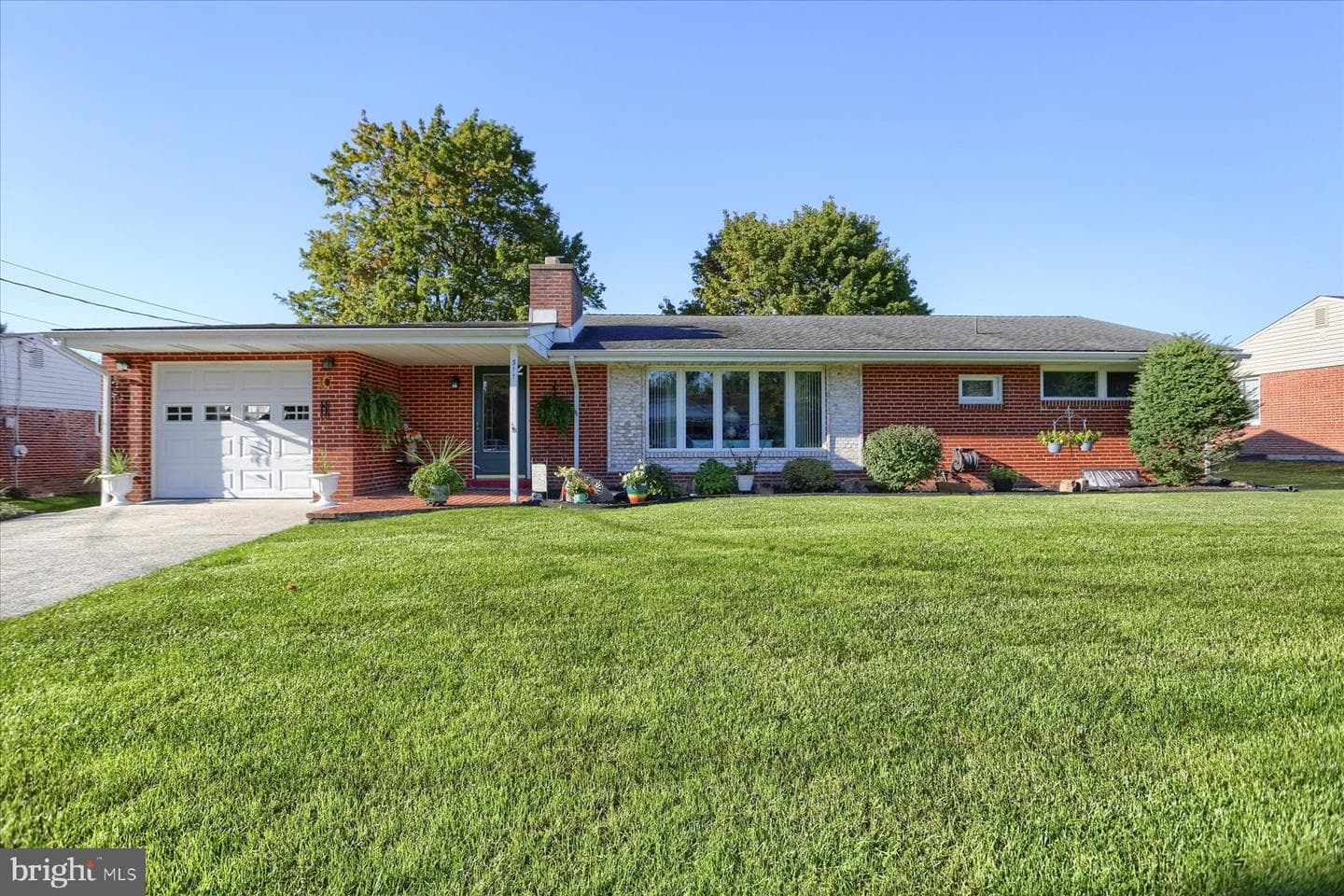 311 Salt Road photo 2