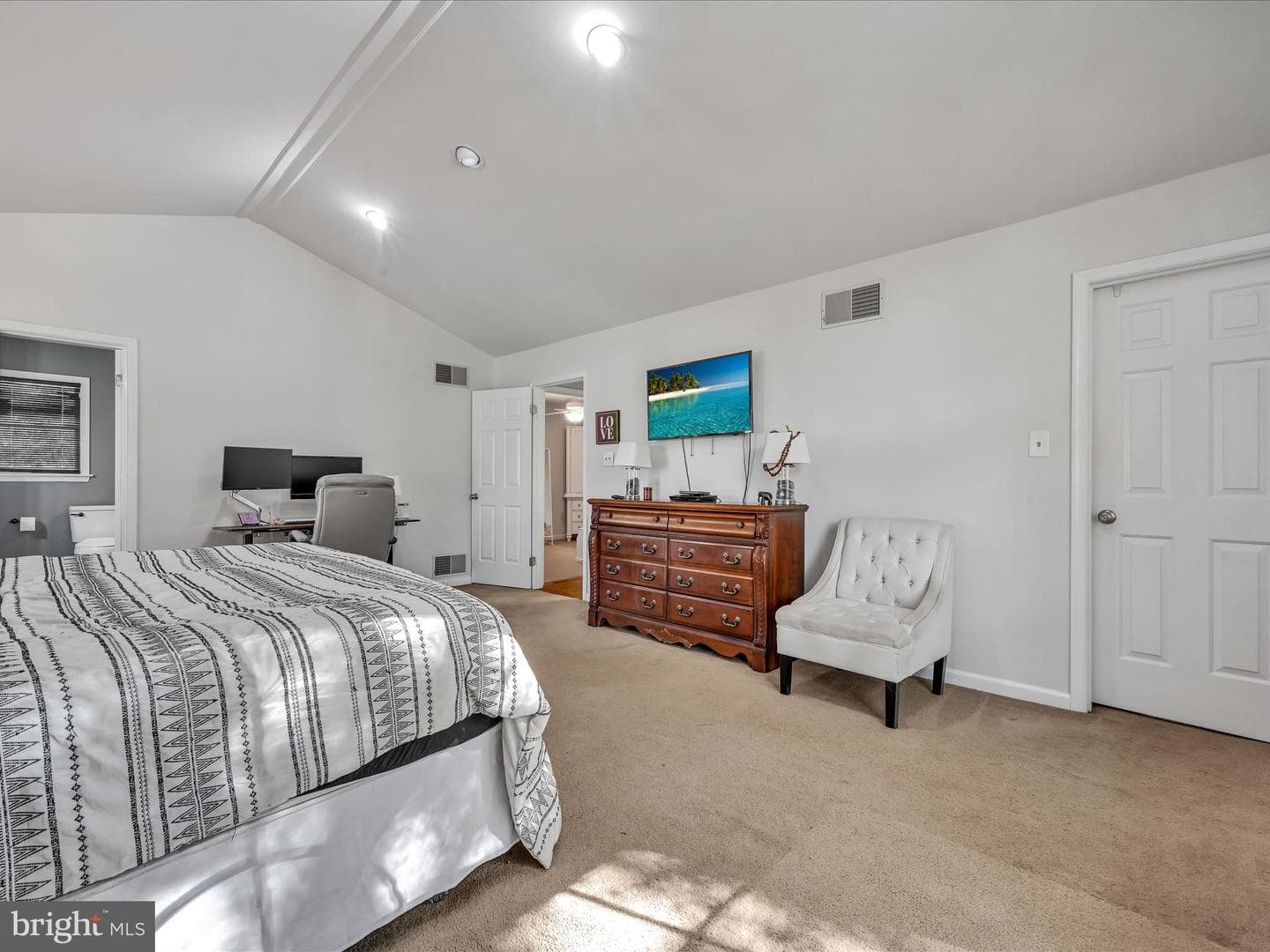 515 Gale Road photo 24