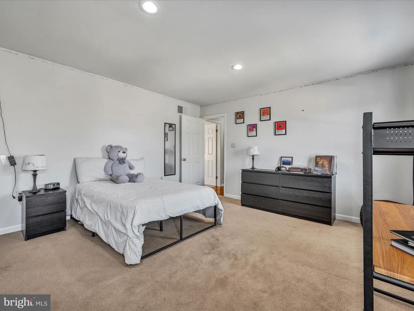 515 Gale Road photo 31