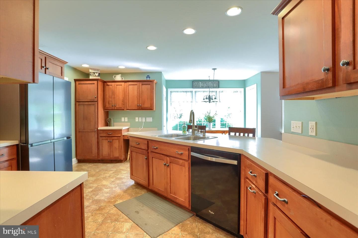 2045 Harvest Drive photo 7