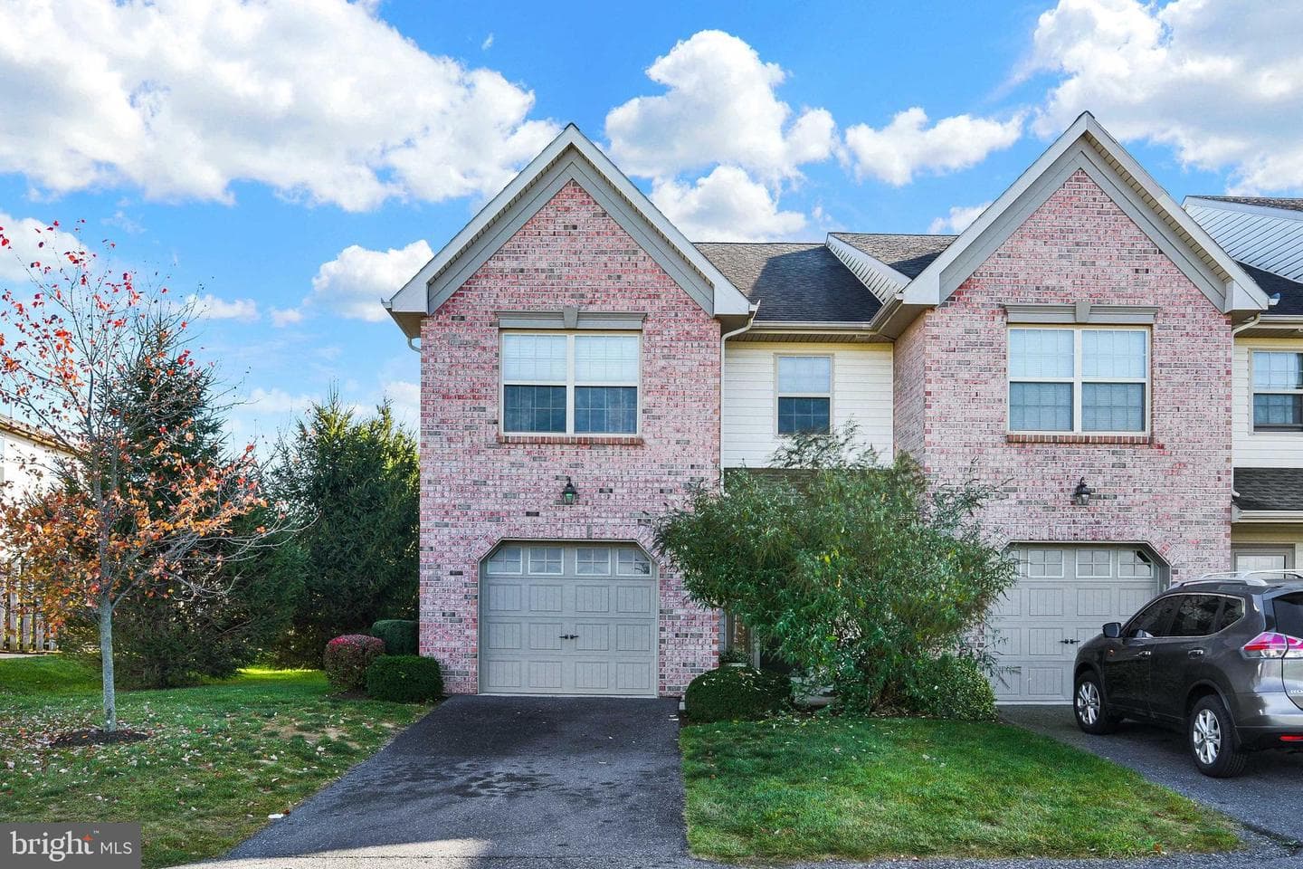 212 Melbourne Lane photo 1