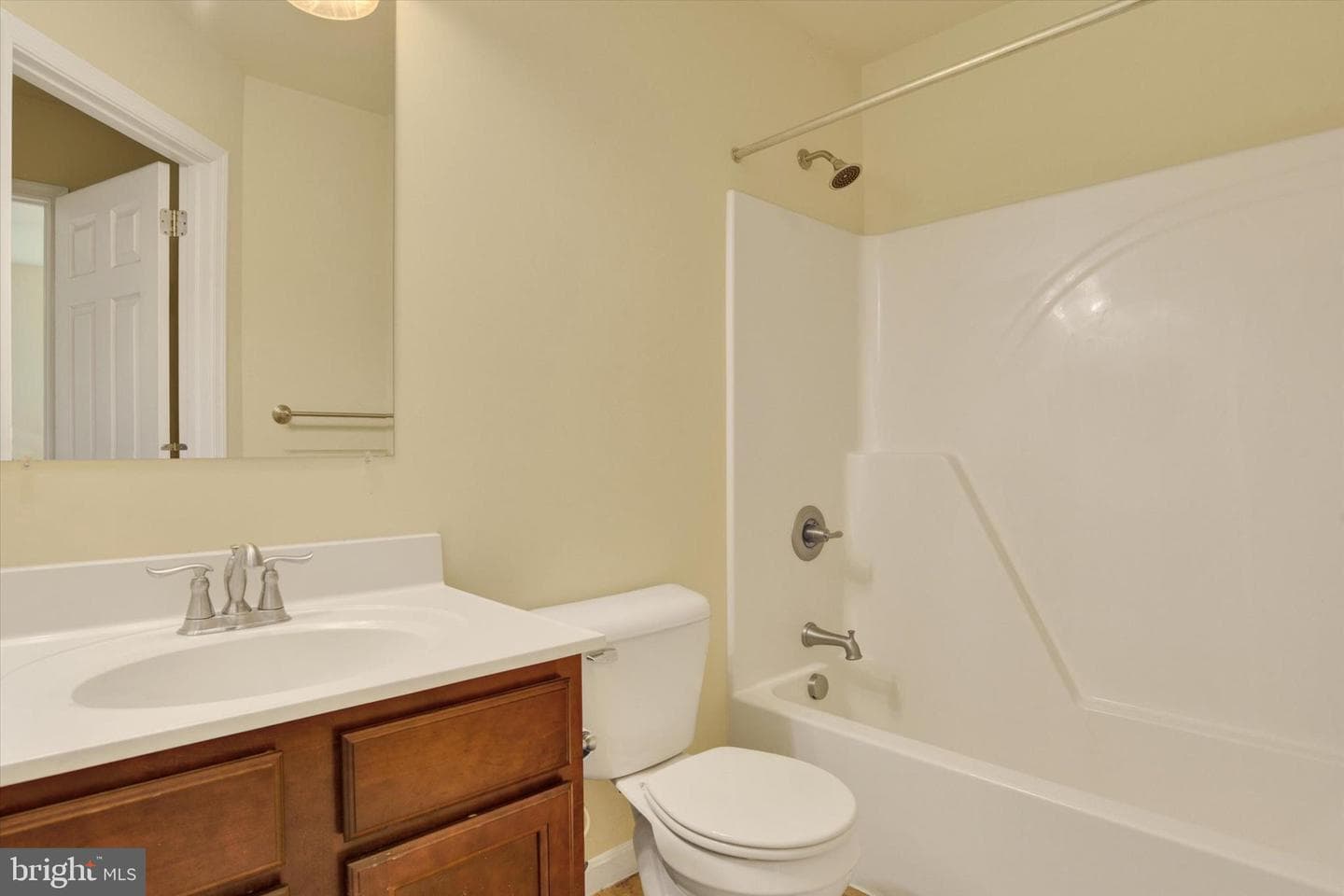 212 Melbourne Lane photo 16