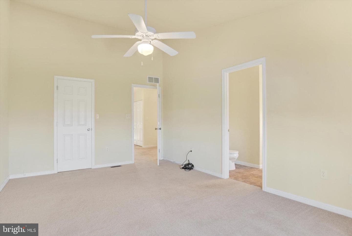 212 Melbourne Lane photo 19