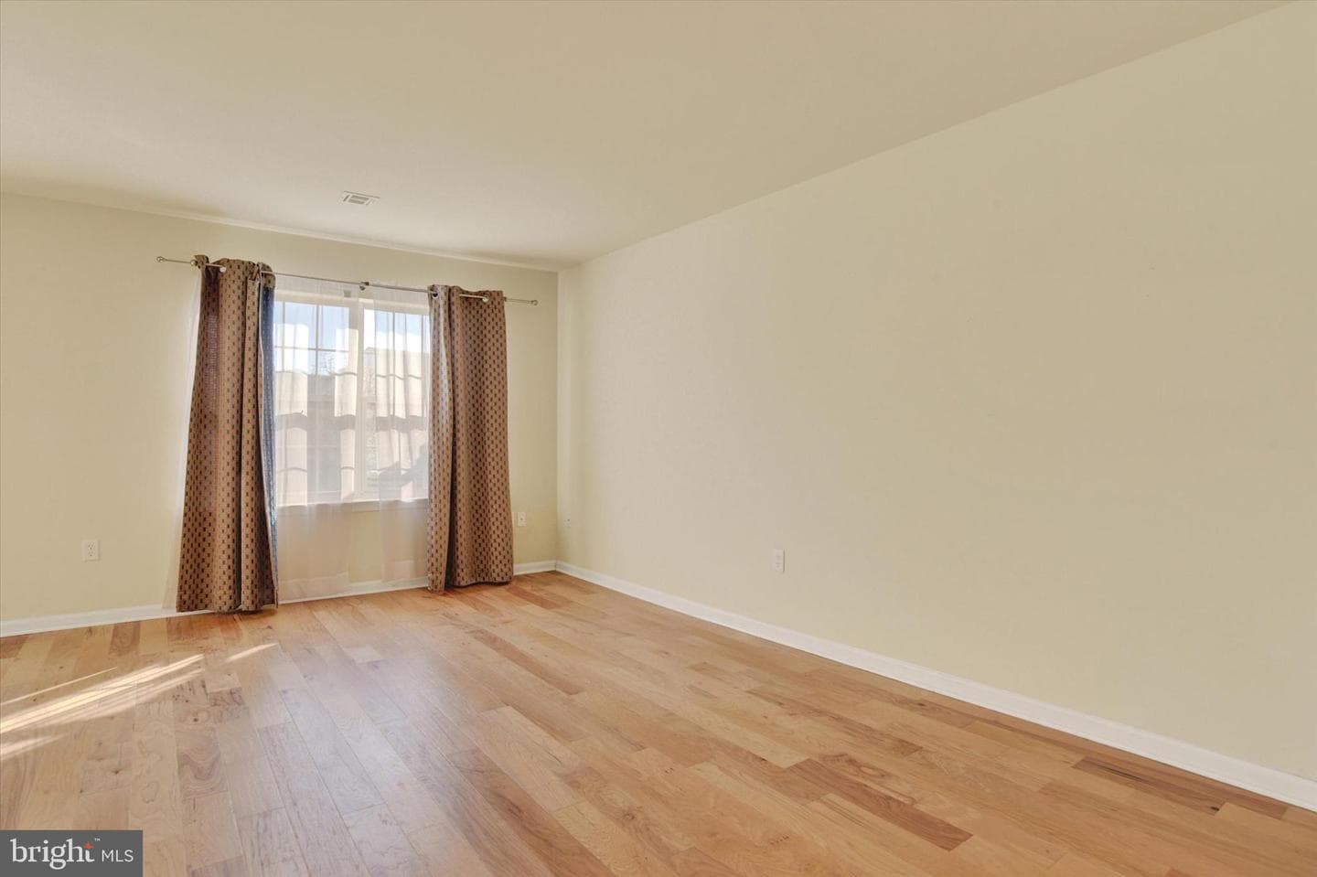 212 Melbourne Lane photo 6