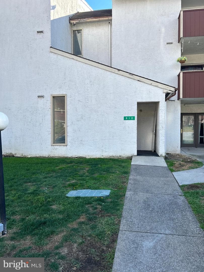810 Charlotte Way #103 photo 1