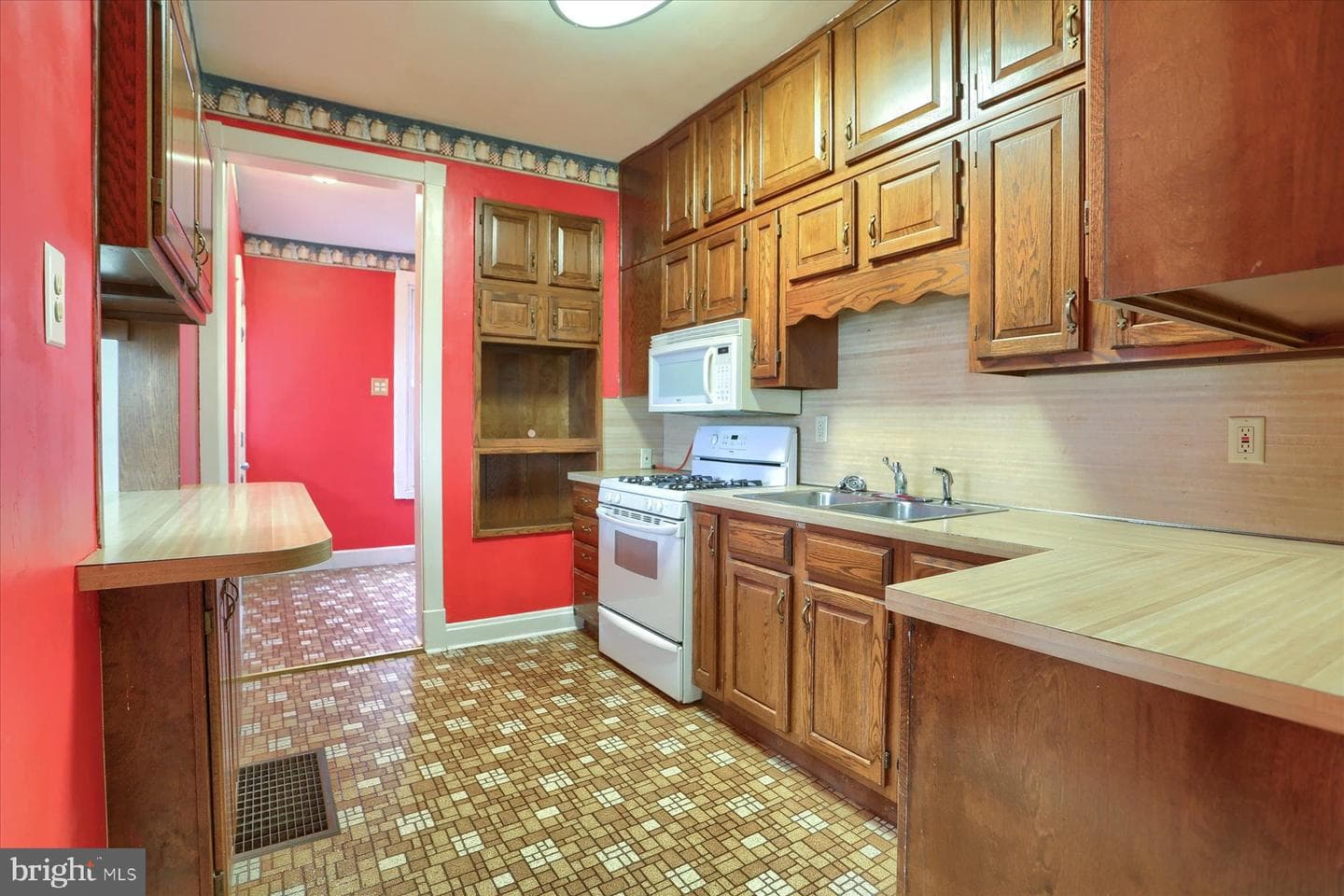 120 N Bedford Street photo 13