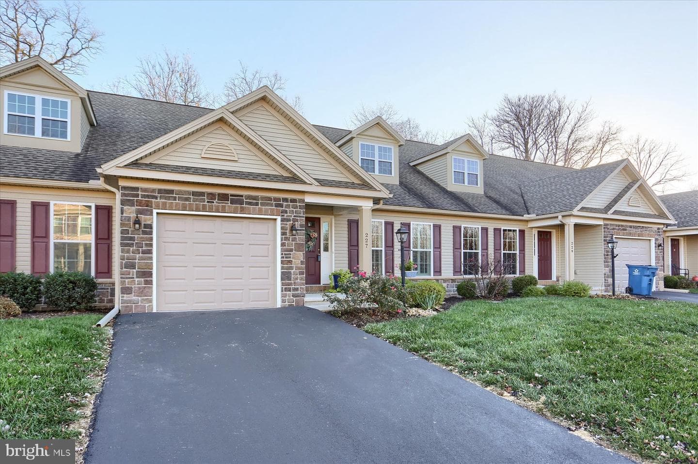 227 Aldenwood Drive photo 38